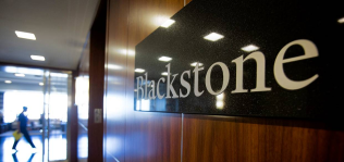 Blackstone prepara una campaña de venta masiva en España