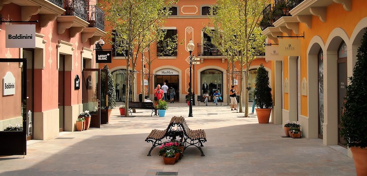 Apartments BCN Blog - La Roca Village – The premium outlet of Barcelona