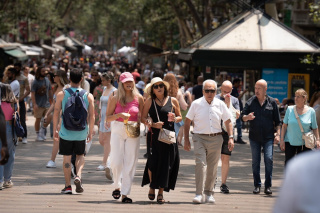 Las plazas de pisos turísticos crecieron diez veces más rápido que las de hoteles en verano