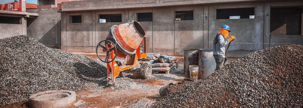 ¿Cuánto cuesta contratar a un trabajador de la construcción en España?