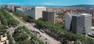 El Ayuntamiento de Barcelona ordena parar las obras privadas en la calle