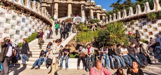 España recibe 2,5 millones de turistas en enero, pero se mantiene lejos de prepandemia