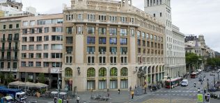 Bankia pone a la venta su local de Plaza Cataluña en Barcelona