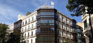 Bain Capital se hace con activos tóxicos de Grupo Kutxabank por 700 millones